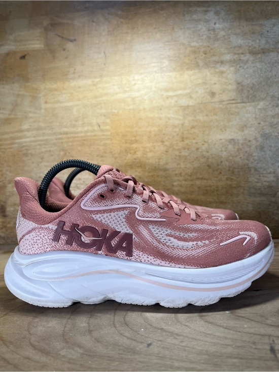 Hoka One One Shoes - Hoka One One Clifton 10 Womens Size 8.5 Running Shoes Sneakers Blush Rose Latte